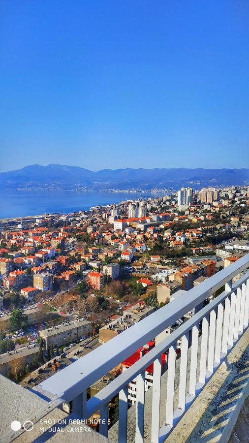 Under The Sky Leilighet Rijeka Eksteriør bilde